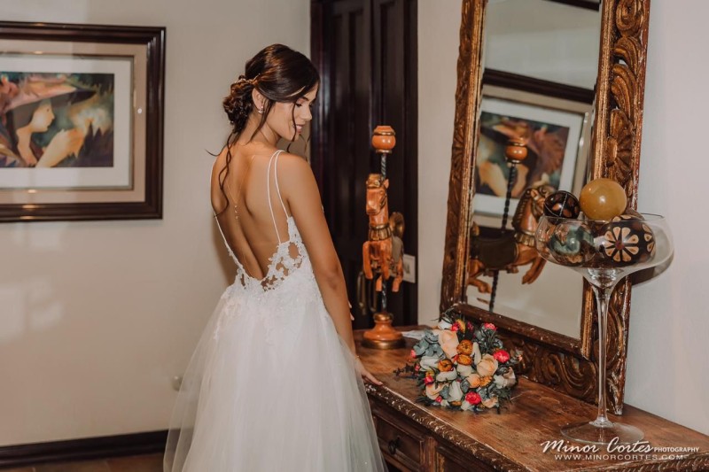 Vestido de novia de Johanna Marcé, estilo Línea A