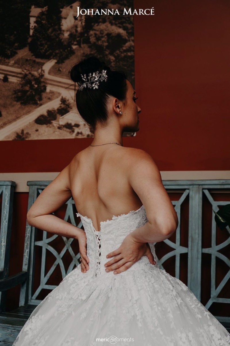 Vestido de novia de Johanna Marcé, corte Princesa