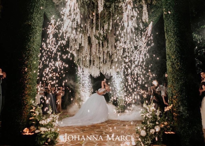 Vestido de novia de Johanna Marcé, corte Princesa