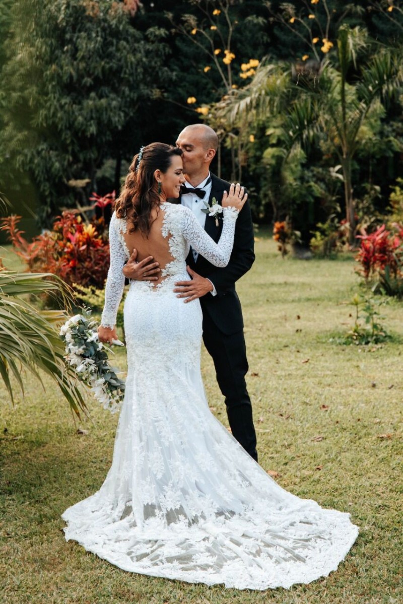 Vestido de novia de Johanna Marcé, Mangas entalladas