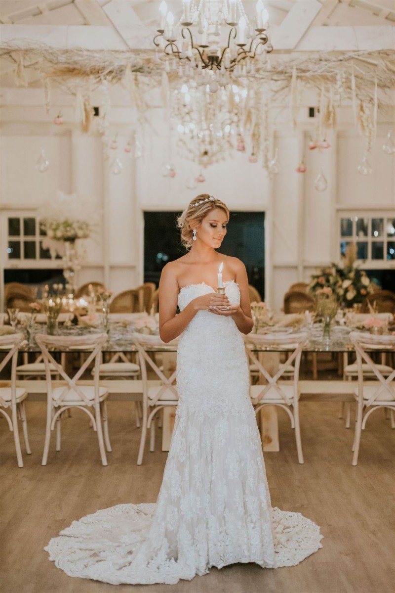 Vestido de novia de Johanna Marcé, Confeccionado en Guipure