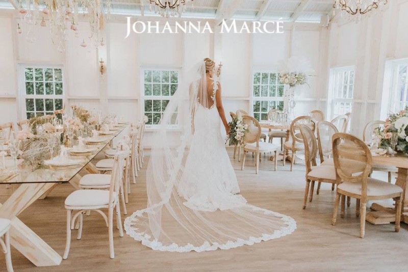 Vestido de novia de Johanna Marcé, Confeccionado en Guipure