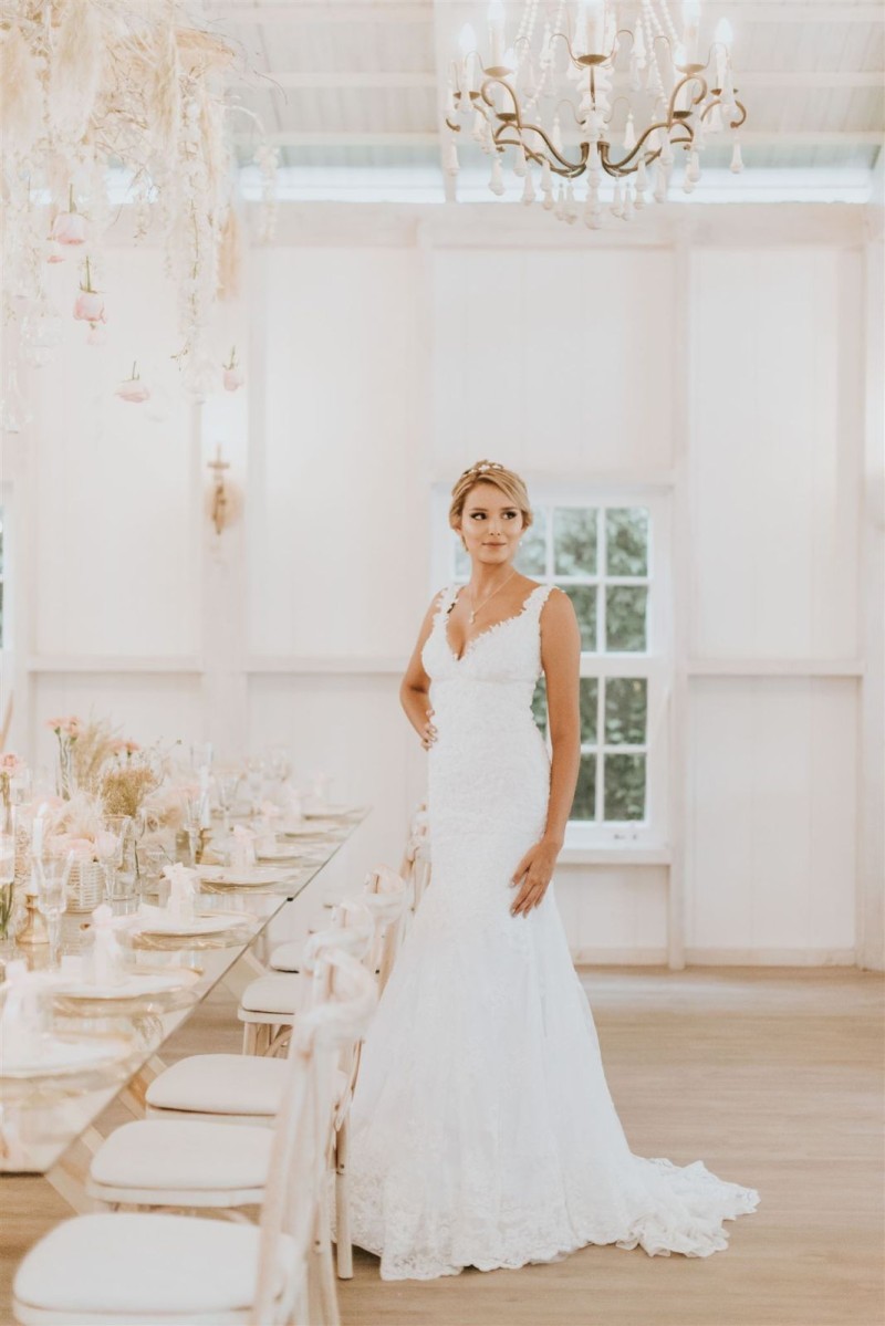 Vestido de novia de Johanna Marcé, Confeccionado en Guipure