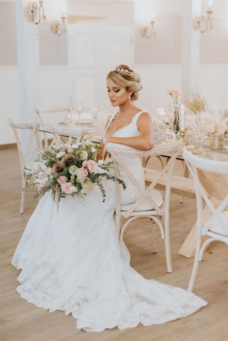 Vestido de novia de Johanna Marcé, Confeccionado en Guipure