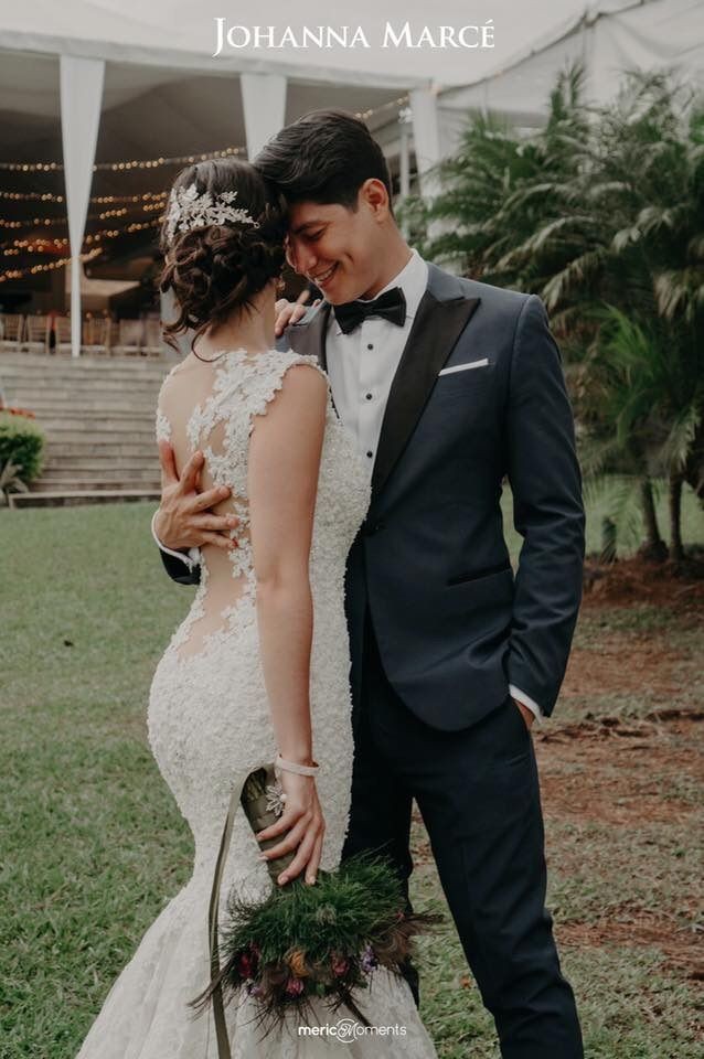 Vestido de novia de Johanna Marcé, Confeccionado en Guipure